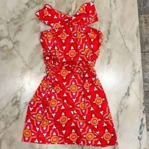 Like new!  Mud Pie adorable dress with halter style straps and wrinkle-free!